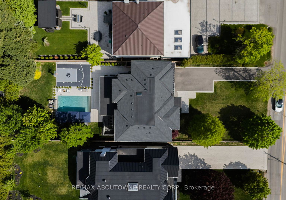 215-morden-road-oakville-ontario-w12415468