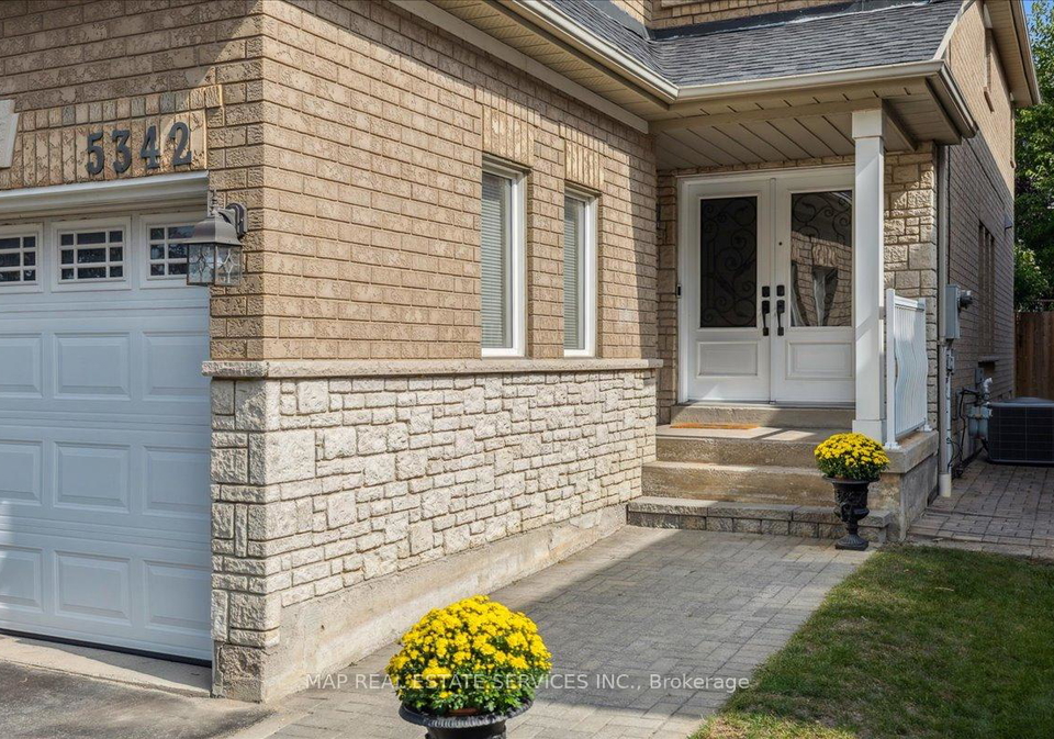 5342-landsborough-avenue-mississauga-ontario-w12415580