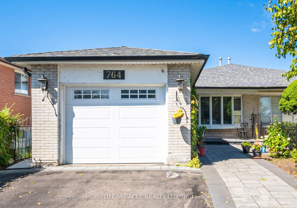 764-eaglemount-crescent-mississauga-ontario-w12415655