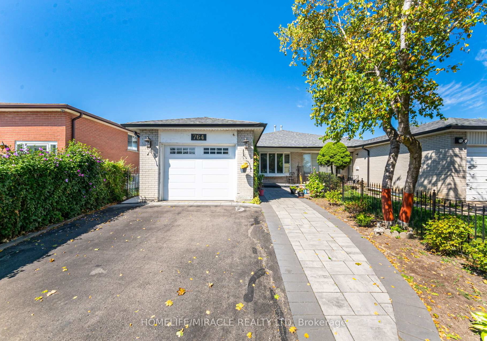 764-eaglemount-crescent-mississauga-ontario-w12415655