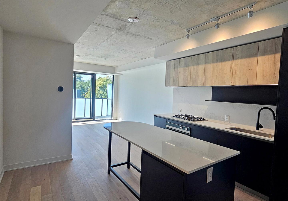 2625-dundas-street-w-toronto-ontario-w12415656