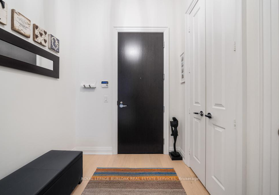11-bronte-road-oakville-ontario-w12415984