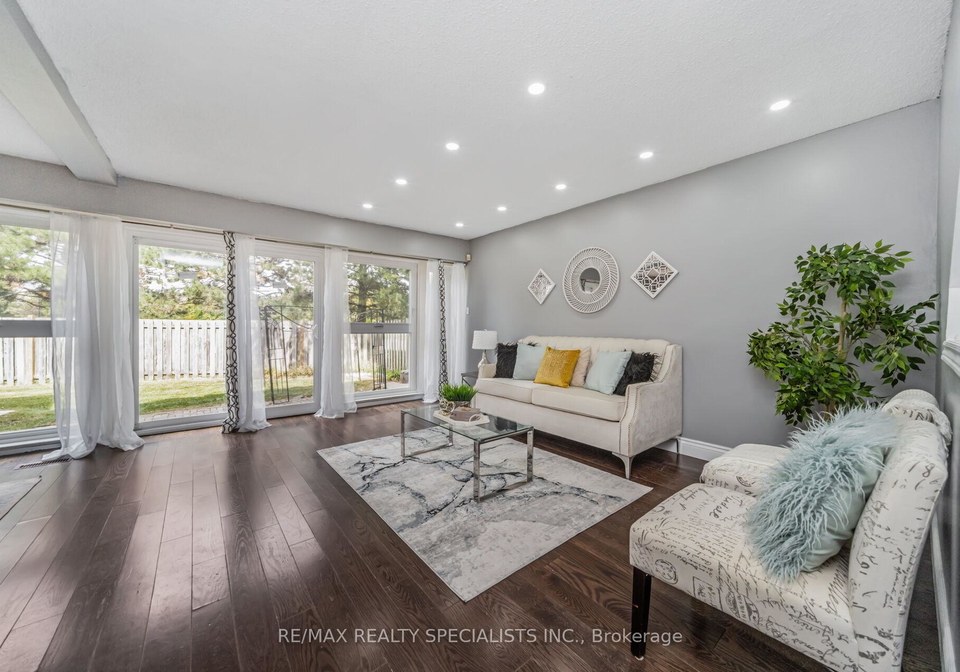 2881-windwood-drive-mississauga-ontario-w12416226
