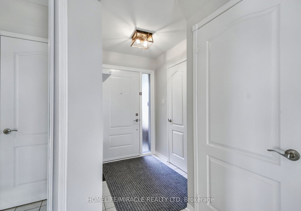 373-turnberry-crescent-mississauga-ontario-w12416518
