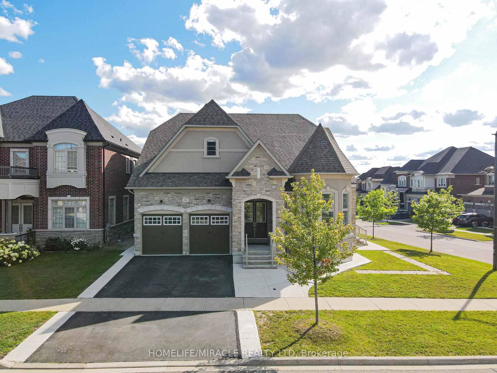 6-belladonna-circle-brampton-ontario-w12416624