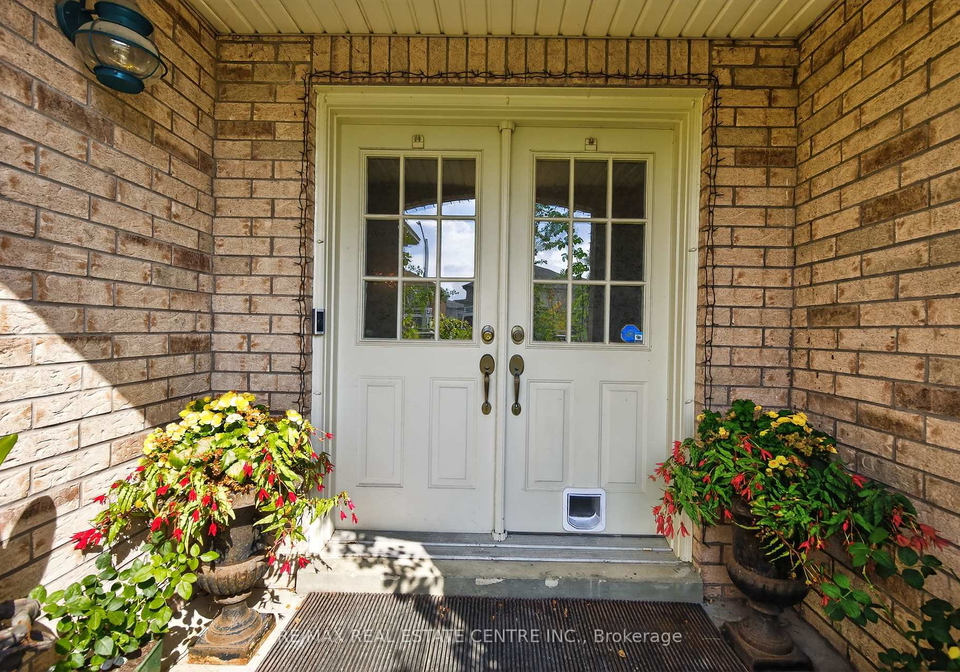 64-big-moe-crescent-brampton-ontario-w12416693