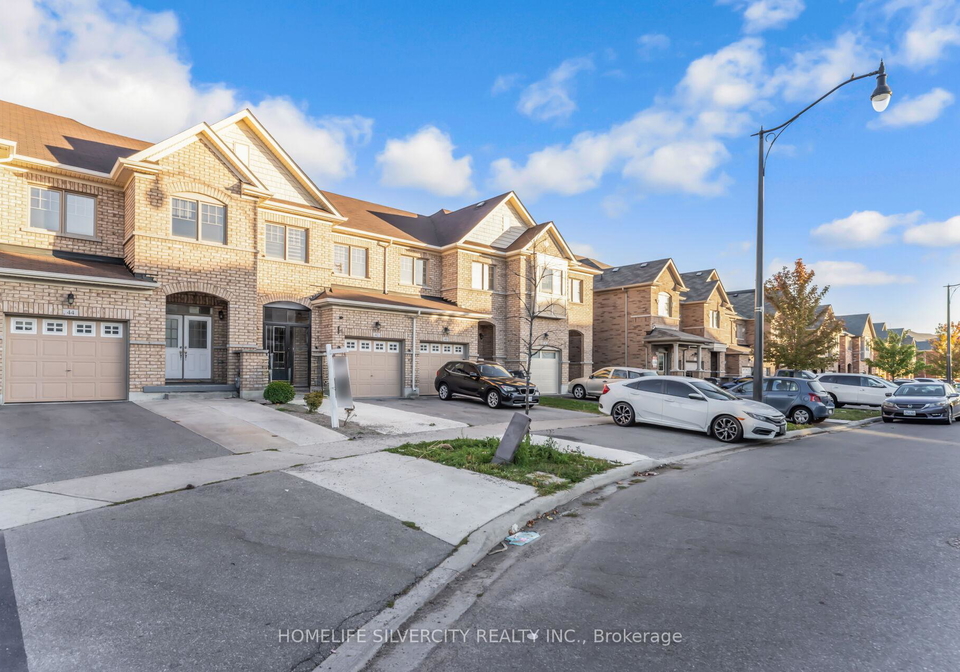 44-davenfield-circle-brampton-ontario-w12417228