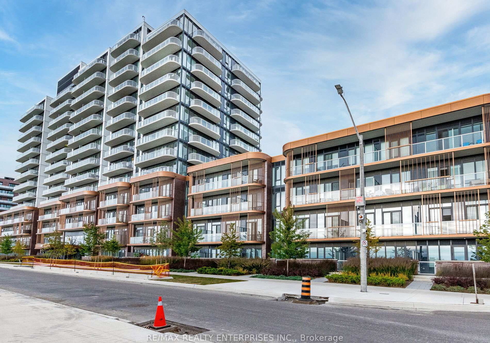220-missinnihe-way-mississauga-ontario-w12417327