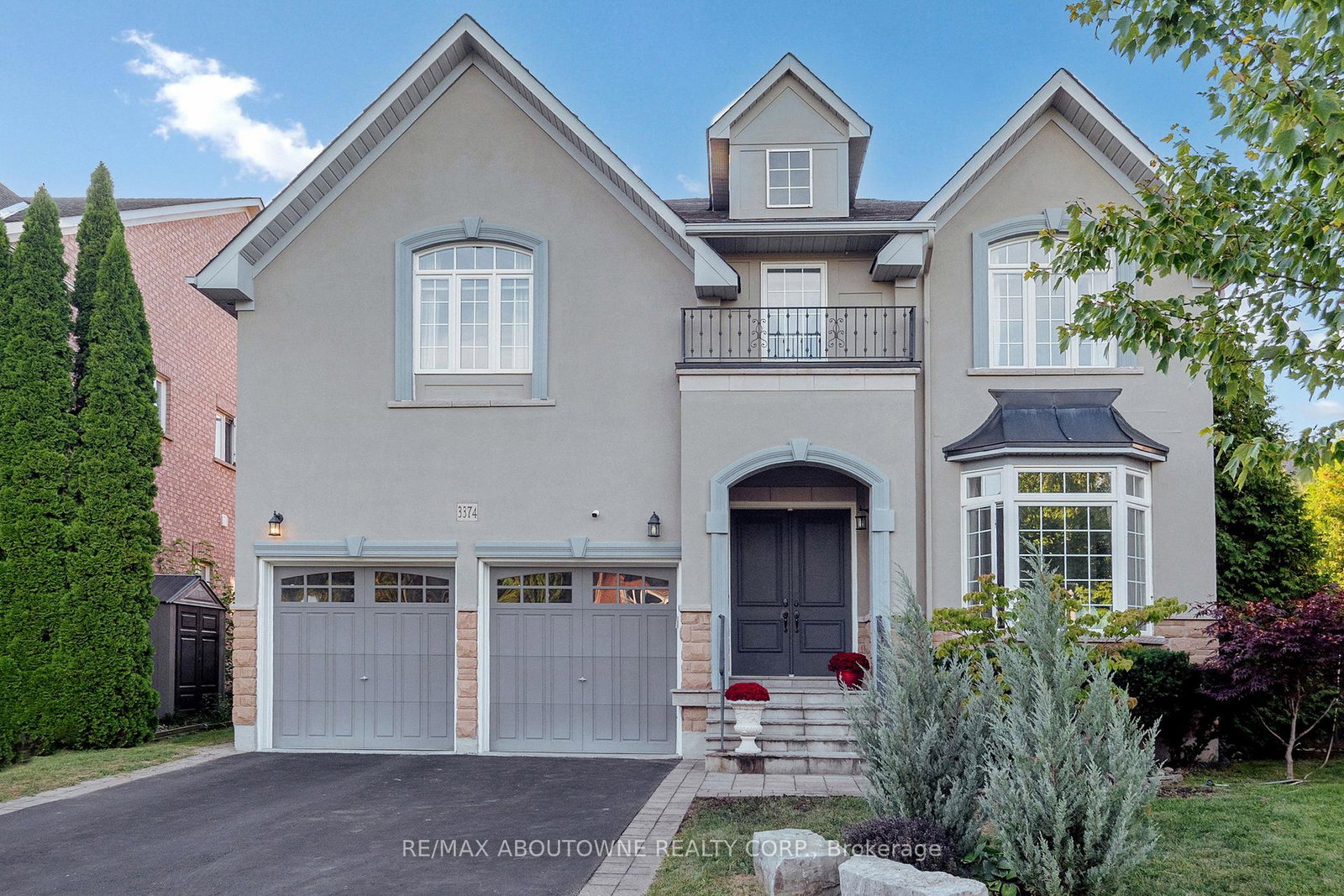 3374-fox-run-circle-oakville-ontario-w12417426