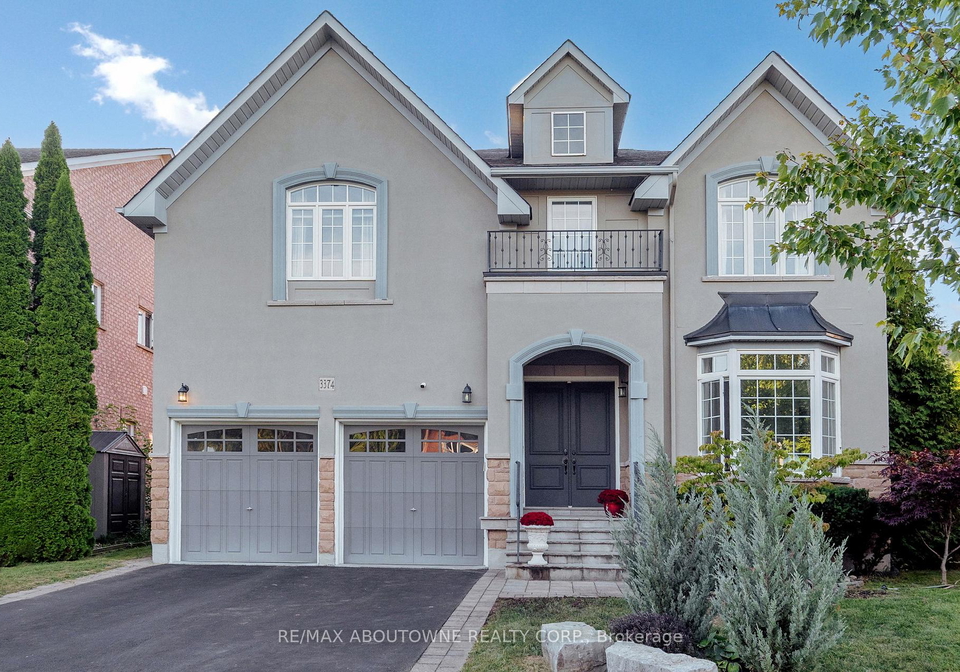 3374-fox-run-circle-oakville-ontario-w12417426