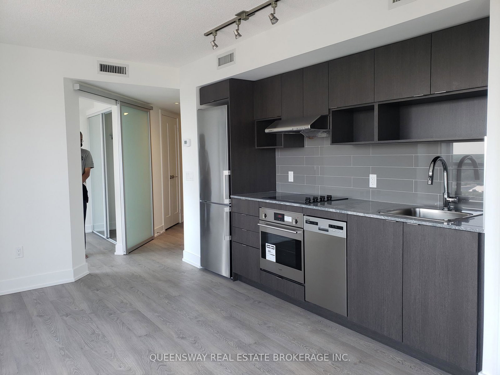 7-mabelle-avenue-etobicoke-ontario-w12417560