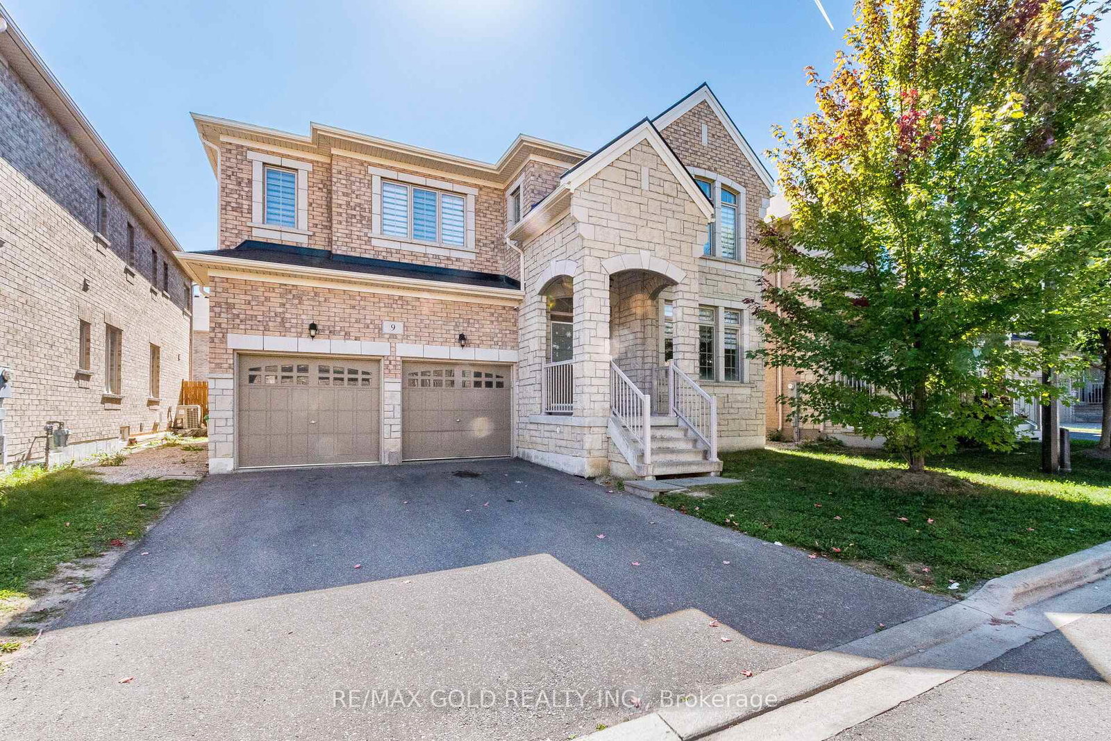 9-venue-road-brampton-ontario-w12417586