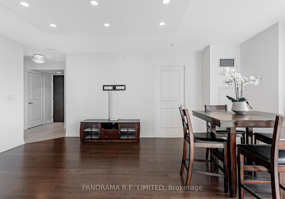 205-sherway-gardens-road-etobicoke-ontario-w12417596