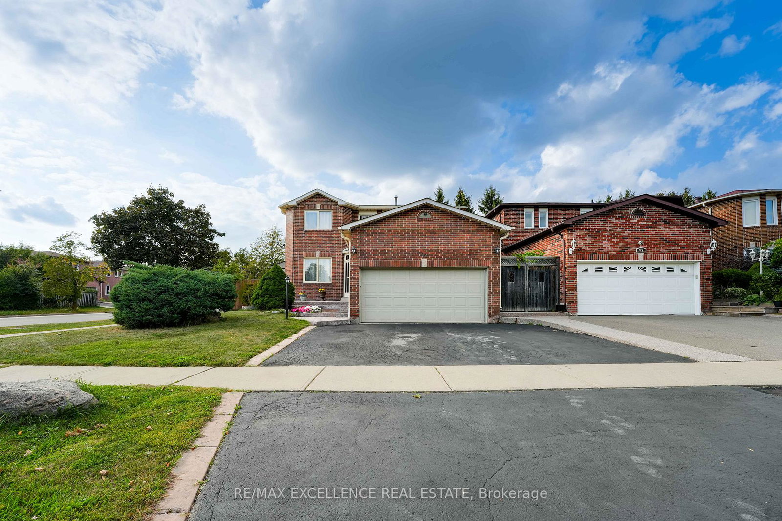 99-castlehill-road-brampton-ontario-w12417623