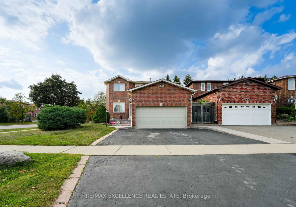 99-castlehill-road-brampton-ontario-w12417623