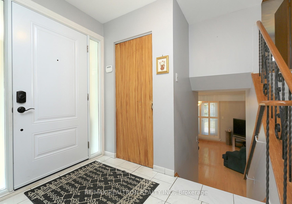 80-bloomington-crescent-york-ontario-w12417651