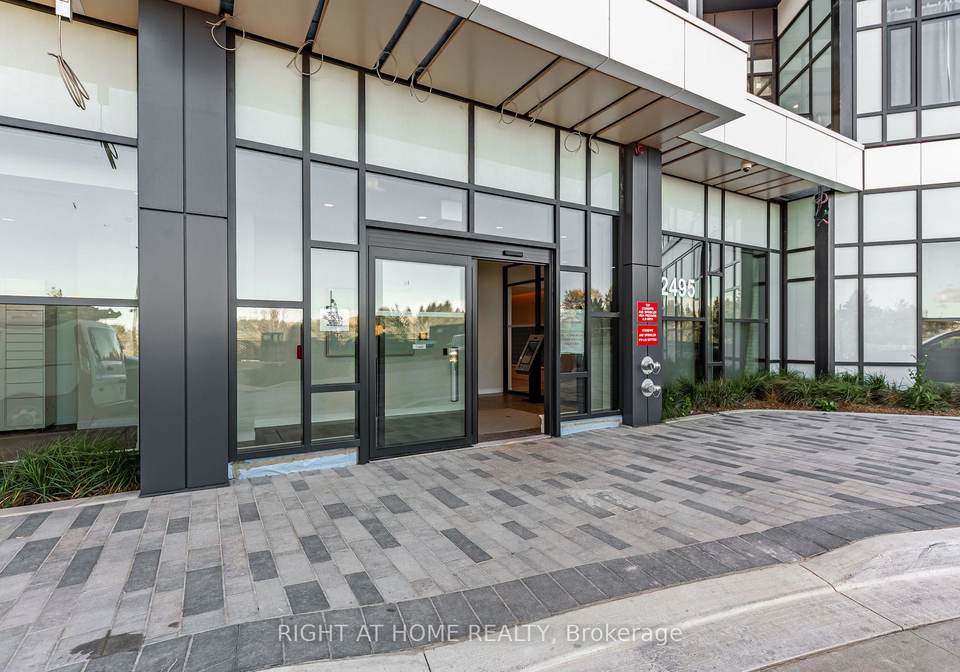 2495-eglinton-avenue-w-mississauga-ontario-w12417811
