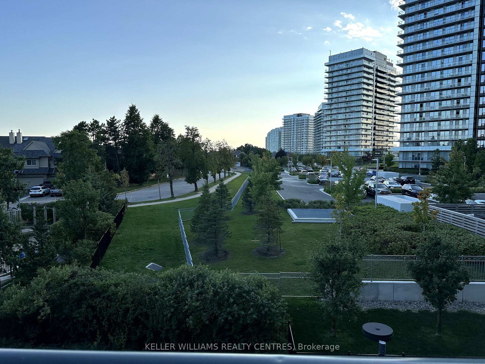 2560-eglinton-avenue-w-mississauga-ontario-w12417877