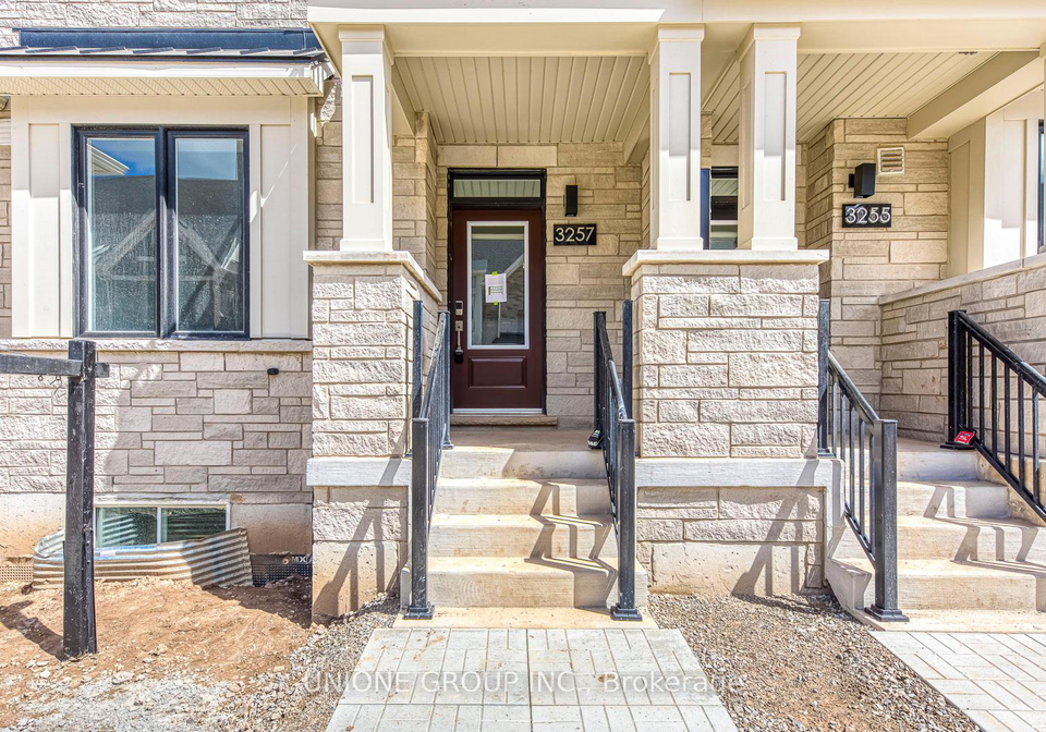 3257-crystal-drive-oakville-ontario-w12417891