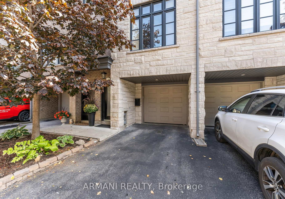 10-lobo-mews-etobicoke-ontario-w12418013