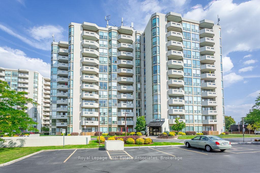 5070-pinedale-avenue-burlington-ontario-w12418376