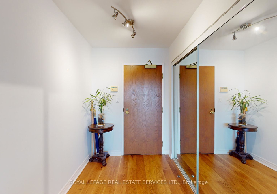 1-aberfoyle-crescent-etobicoke-ontario-w12418531
