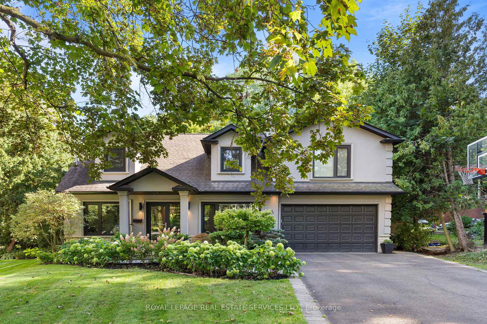 15-pinehurst-crescent-etobicoke-ontario-w12419176