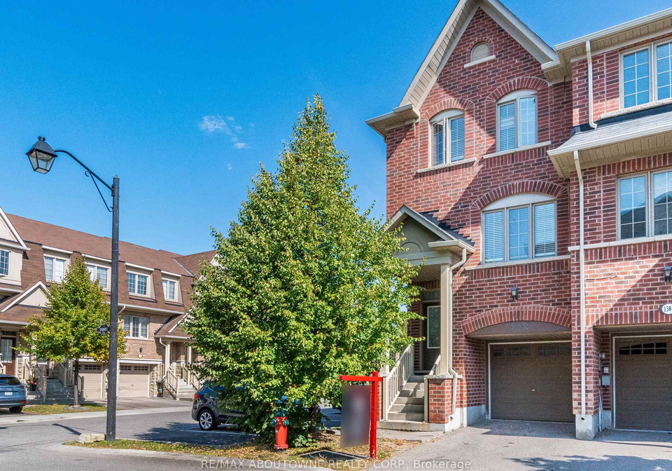 1382-granrock-crescent-mississauga-ontario-w12419434