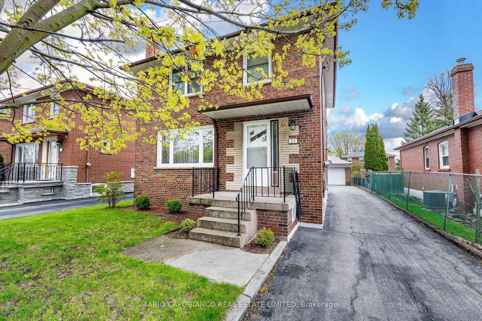 21-treeview-drive-etobicoke-ontario-w12419469