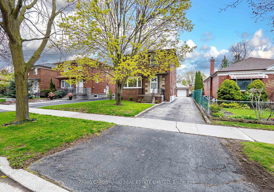 21-treeview-drive-etobicoke-ontario-w12419469