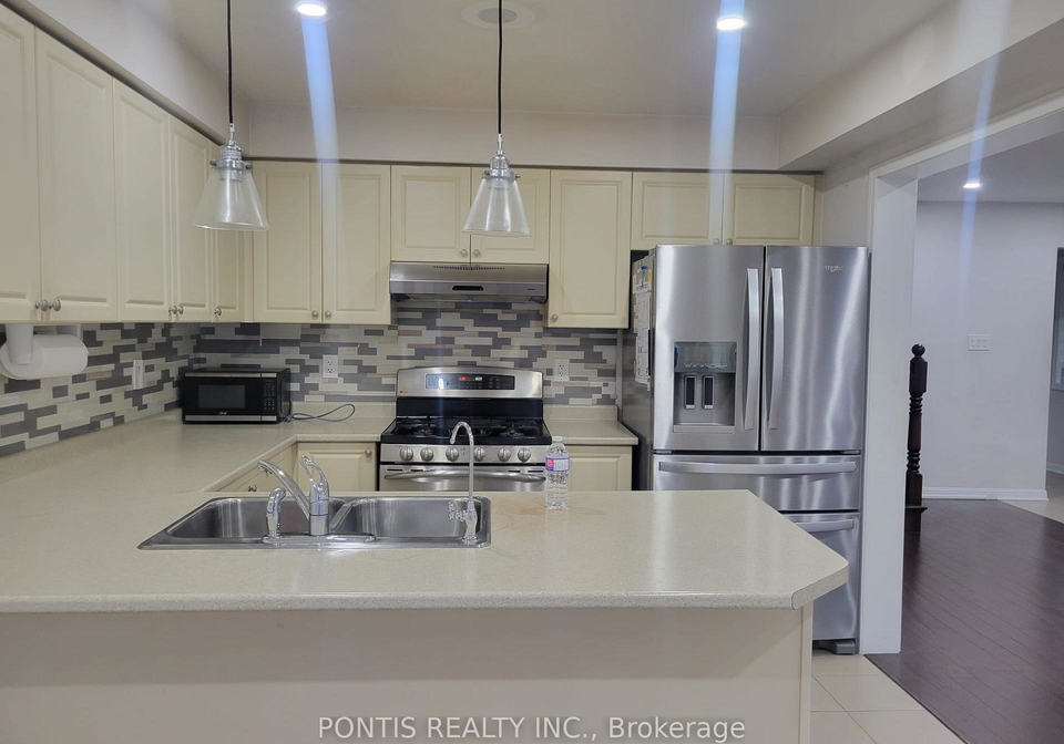 25-berberis-crescent-brampton-ontario-w12419556