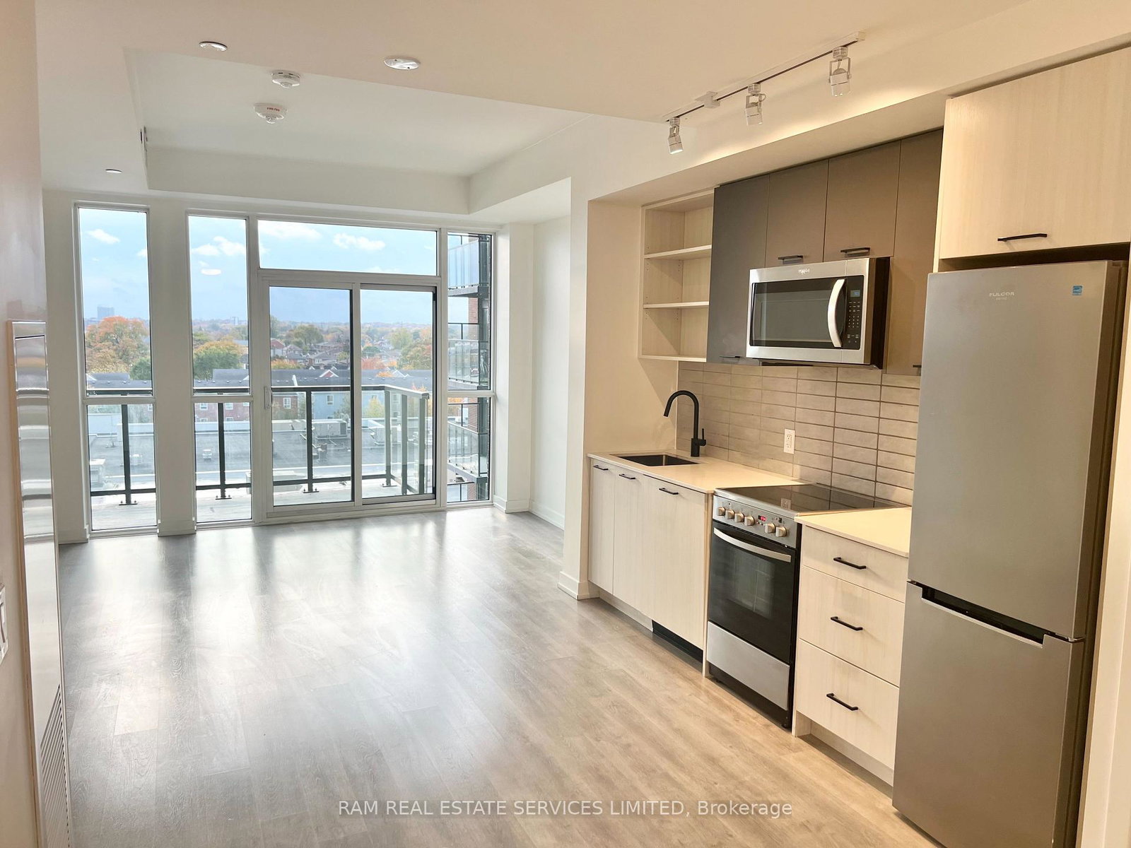 2300-st-clair-avenue-w-toronto-ontario-w12419704