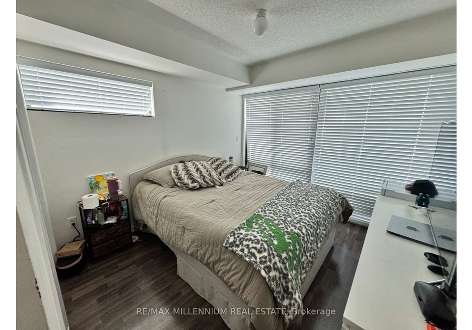 142-widdicombe-hill-etobicoke-ontario-w12419742