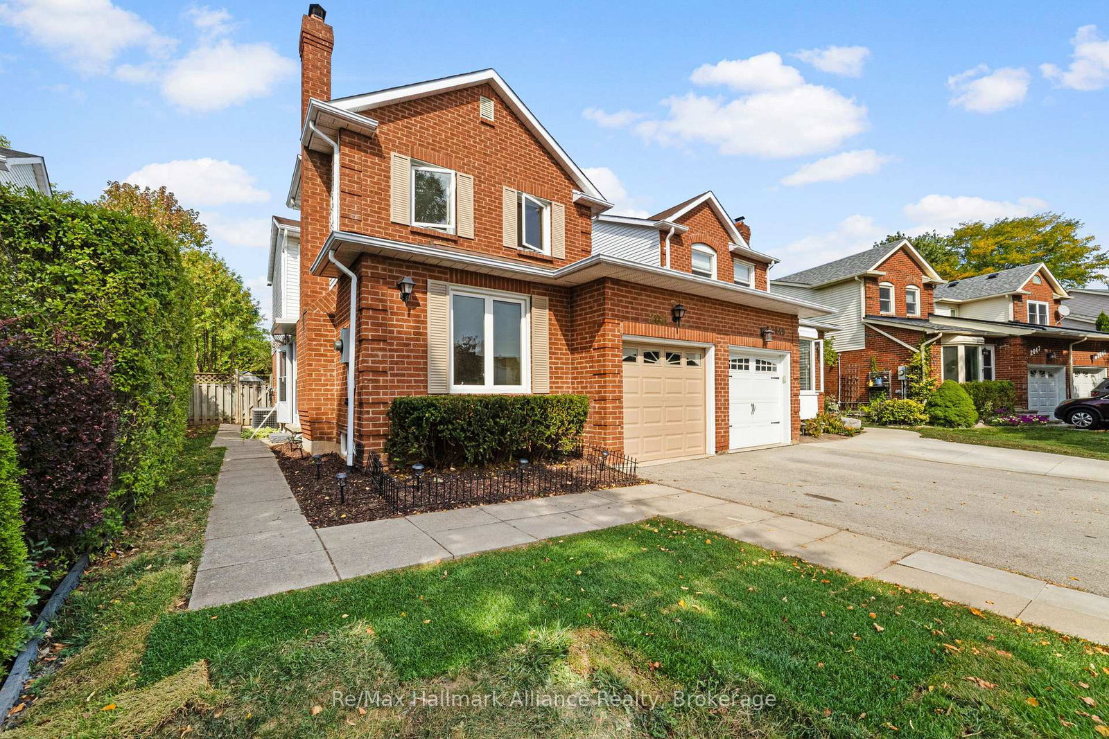 2051-glenada-crescent-oakville-ontario-w12419755