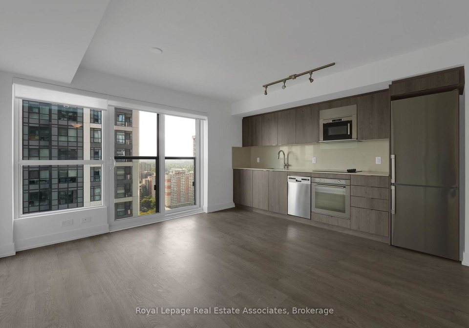 5-mabelle-avenue-etobicoke-ontario-w12420037