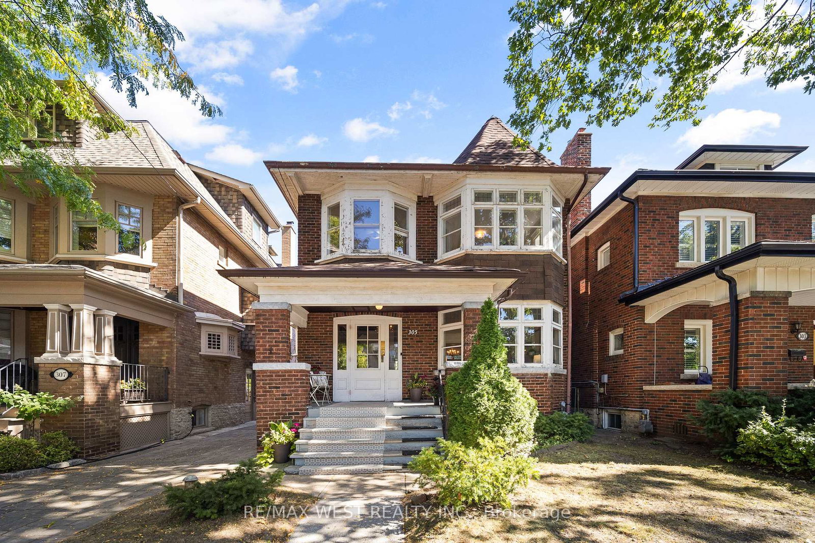 305-kennedy-avenue-toronto-ontario-w12420095