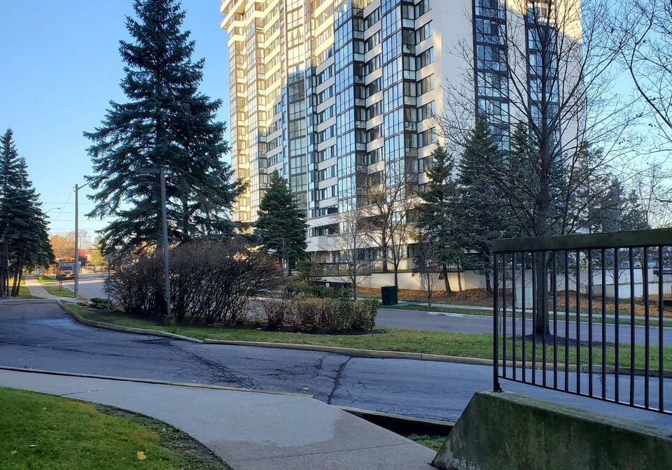 10-markbrook-lane-etobicoke-ontario-w12420182