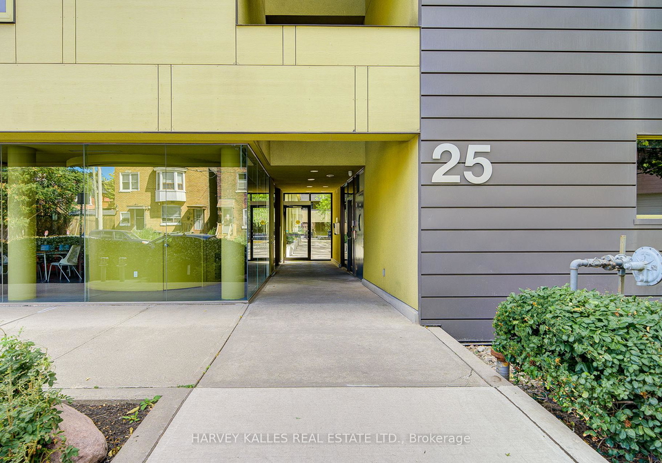25-ritchie-avenue-toronto-ontario-w12420256