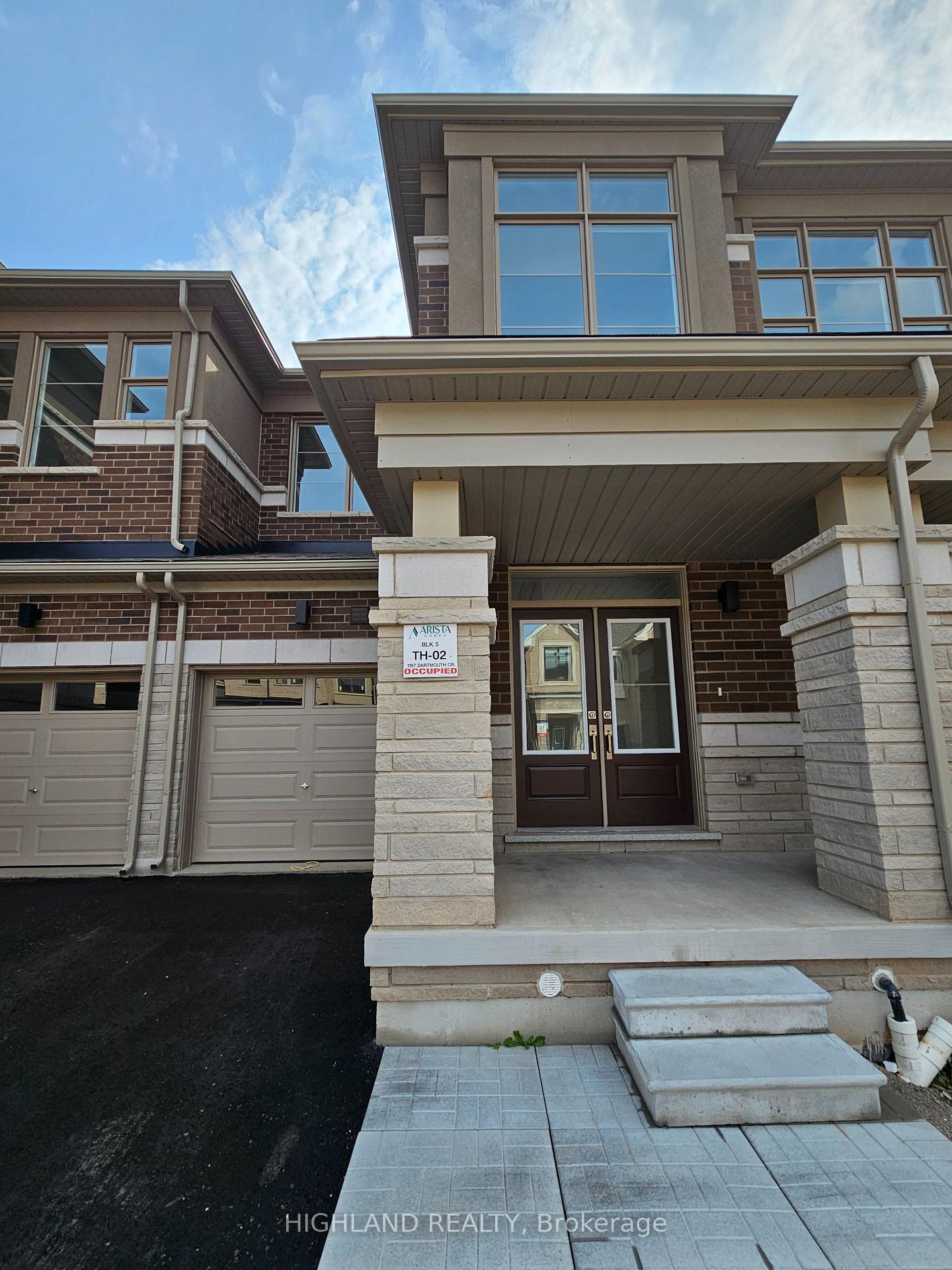 1197-dartmouth-crescent-oakville-ontario-w12420423