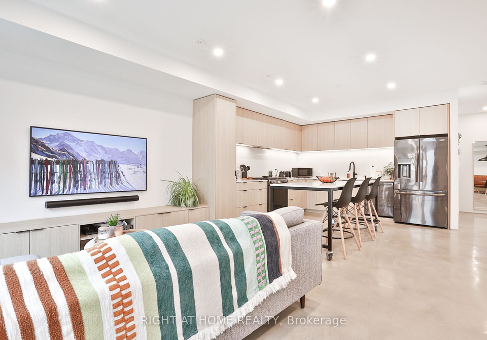 28-salem-avenue-toronto-ontario-w12420617
