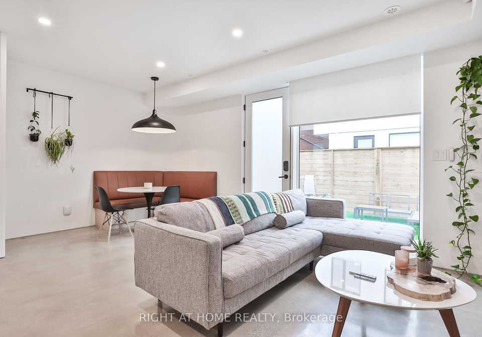 28-salem-avenue-toronto-ontario-w12420617