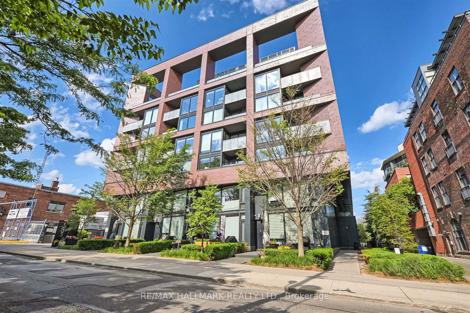 383-sorauren-avenue-toronto-ontario-w12420642