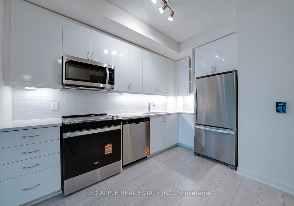 38-annie-craig-drive-s-etobicoke-ontario-w12420868