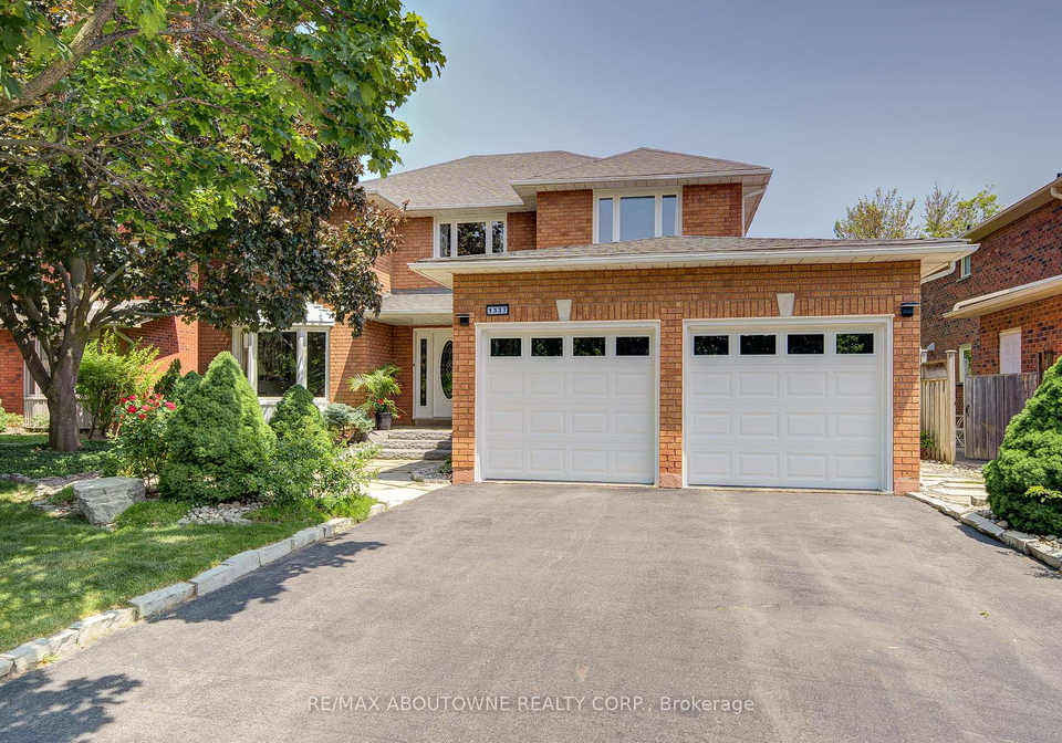 1337-peartree-circle-oakville-ontario-w12420923