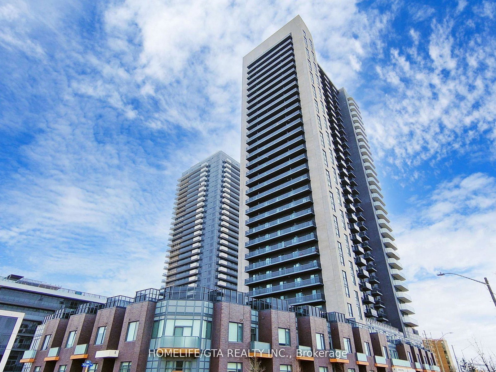 8-nahani-way-mississauga-ontario-w12420944