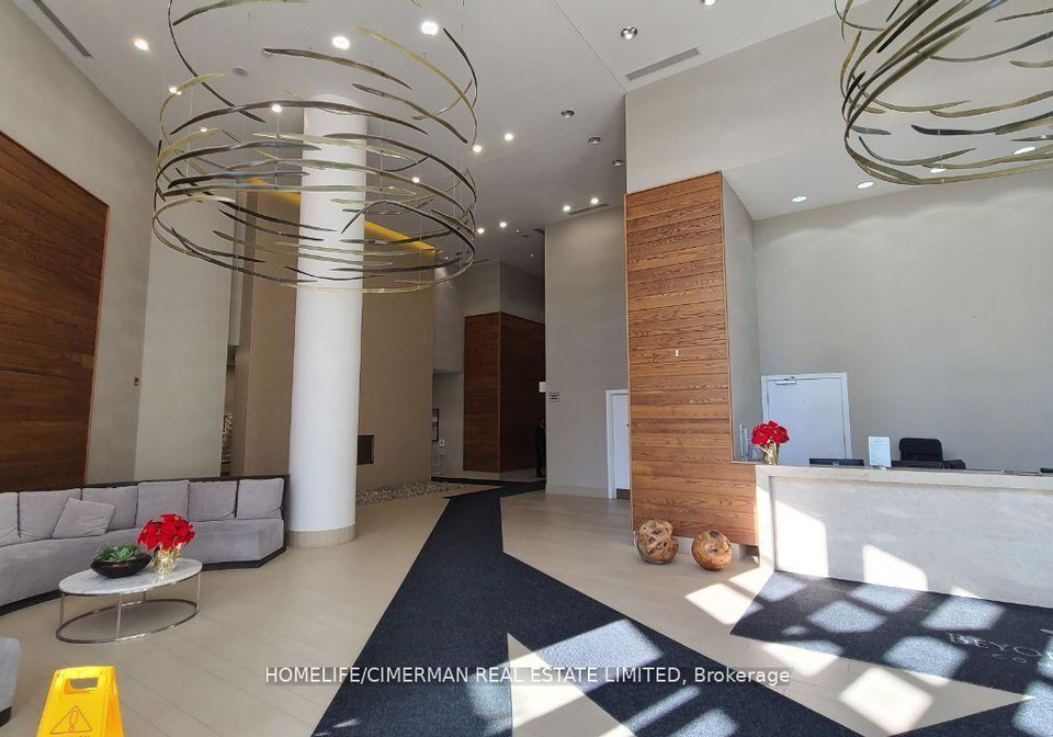 15-legion-road-s-etobicoke-ontario-w12421076