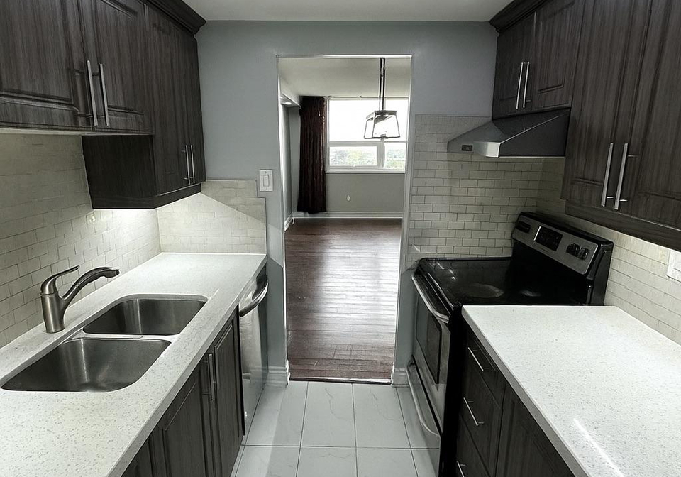 4-lisa-street-brampton-ontario-w12421189