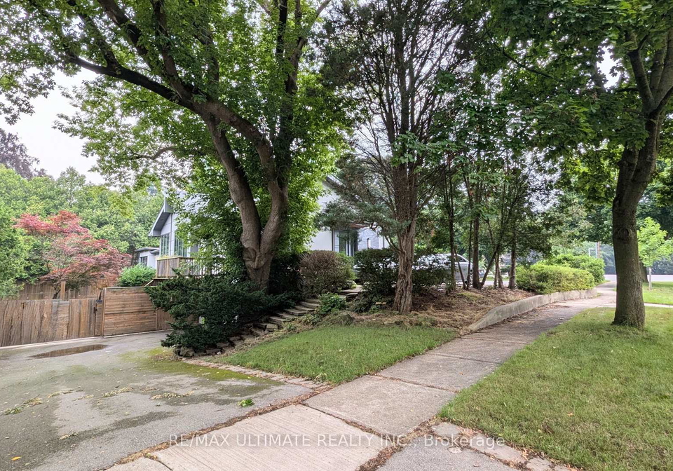 1101-lakeshore-road-w-oakville-ontario-w12421636