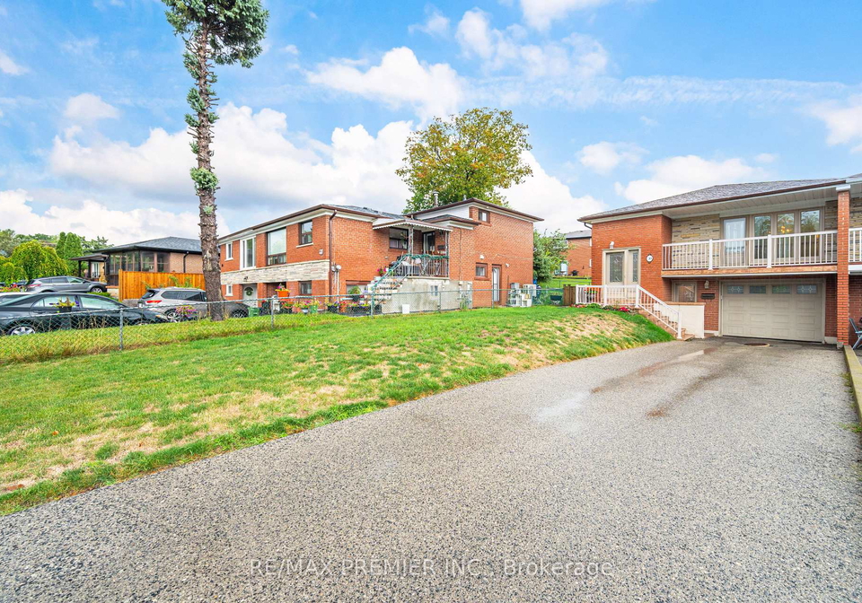 30-dellbrook-crescent-york-ontario-w12421748