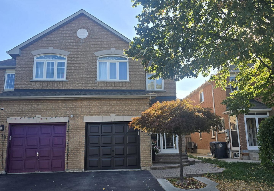 276-pressed-brick-drive-brampton-ontario-w12421810